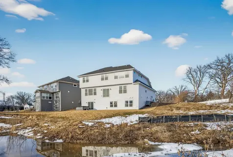2388 Laurie Court Roseville MN 55113