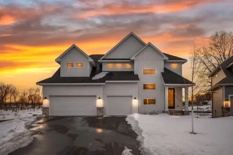 2388 Laurie Court Roseville MN 55113