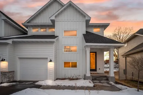 2388 Laurie Court Roseville MN 55113