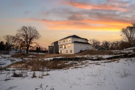 2388 Laurie Court Roseville MN 55113