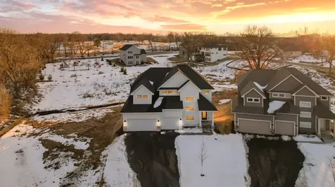 2388 Laurie Court Roseville MN 55113