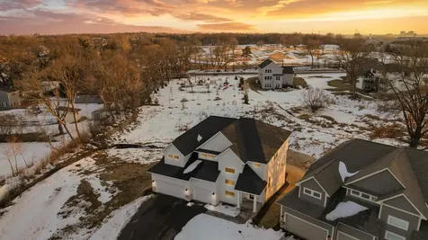 2388 Laurie Court Roseville MN 55113