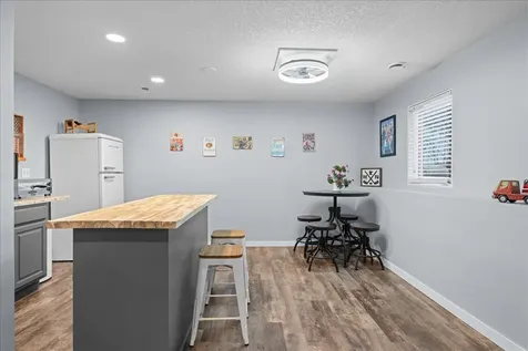38616 Pine Avenue Center City MN 55012