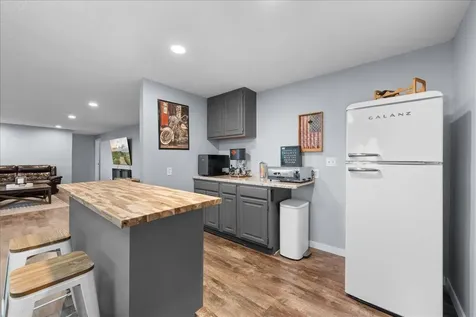 38616 Pine Avenue Center City MN 55012