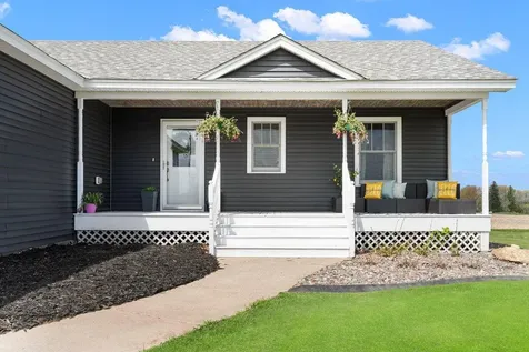 38616 Pine Avenue Center City MN 55012