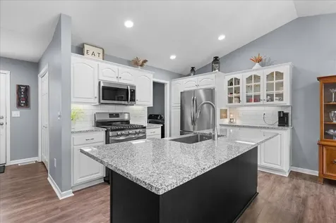 38616 Pine Avenue Center City MN 55012