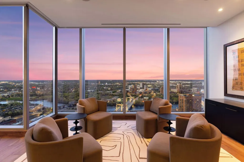 255 Hennepin Avenue Minneapolis MN 55408