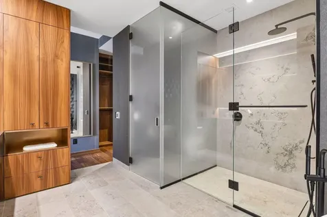 255 Hennepin Avenue Minneapolis MN 55408