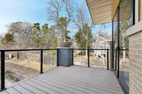 222 Ferndale Road S Wayzata MN 55391