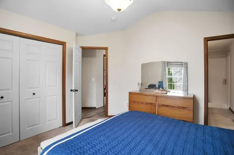4843 Hamlet Avenue N Oakdale MN 55128