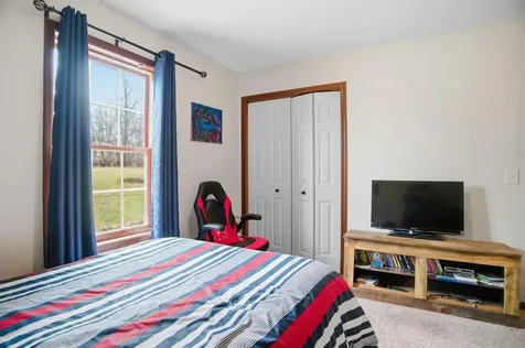 4843 Hamlet Avenue N Oakdale MN 55128