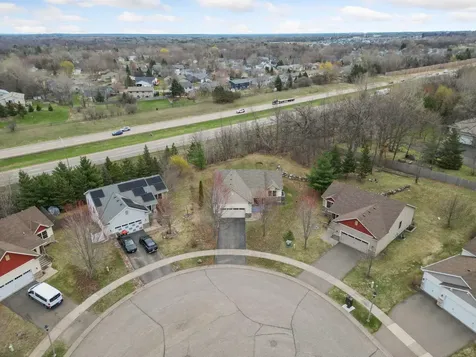 4843 Hamlet Avenue N Oakdale MN 55128