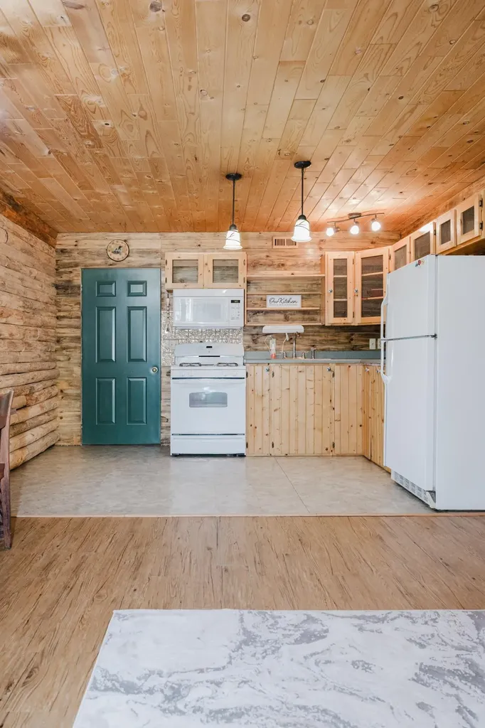 25266 Oak Knoll Trail Osage MN 56570