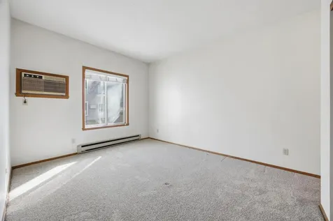 3317 15th Avenue S Fargo ND 58103
