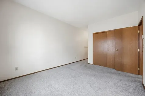 3317 15th Avenue S Fargo ND 58103