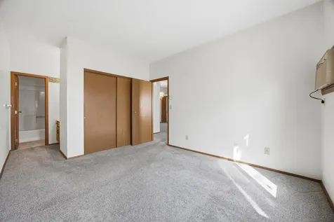 3317 15th Avenue S Fargo ND 58103