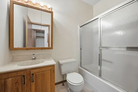 3317 15th Avenue S Fargo ND 58103