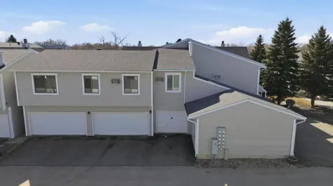 3317 15th Avenue S Fargo ND 58103