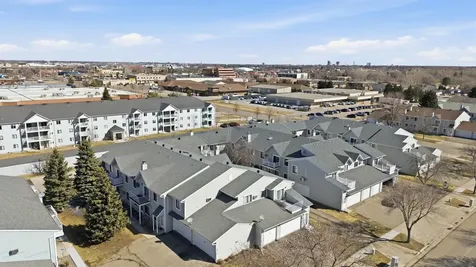 3317 15th Avenue S Fargo ND 58103