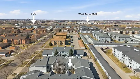 3317 15th Avenue S Fargo ND 58103