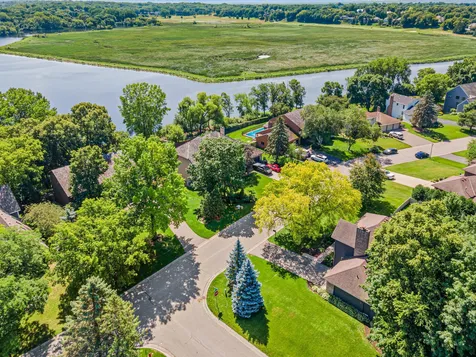 8994 Preserve Boulevard Eden Prairie MN 55347