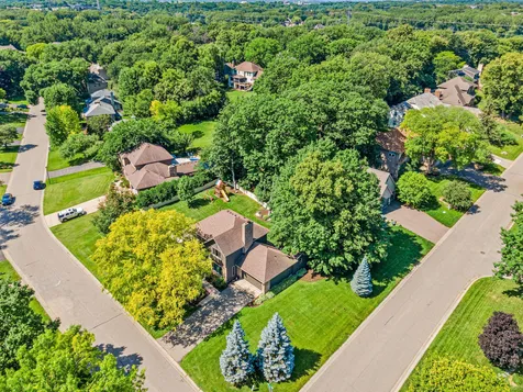 8994 Preserve Boulevard Eden Prairie MN 55347