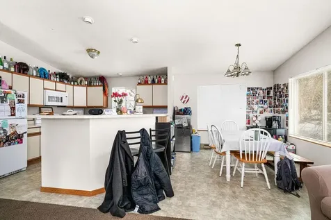2425 Vermilion Road Duluth MN 55803