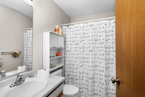 2425 Vermilion Road Duluth MN 55803