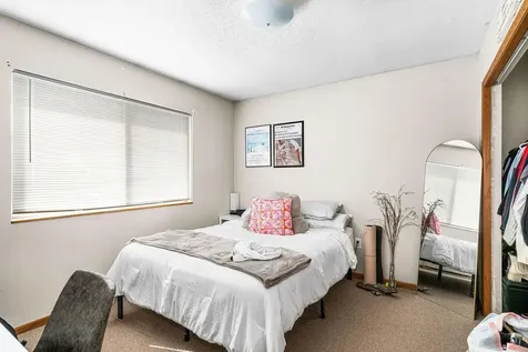 2425 Vermilion Road Duluth MN 55803