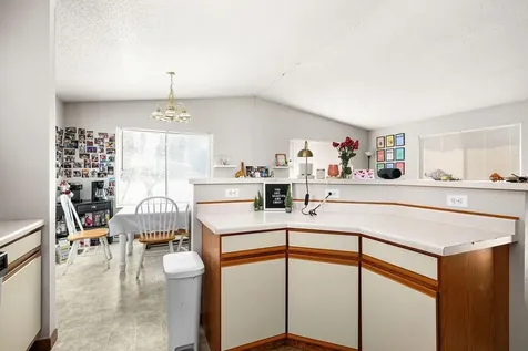 2425 Vermilion Road Duluth MN 55803