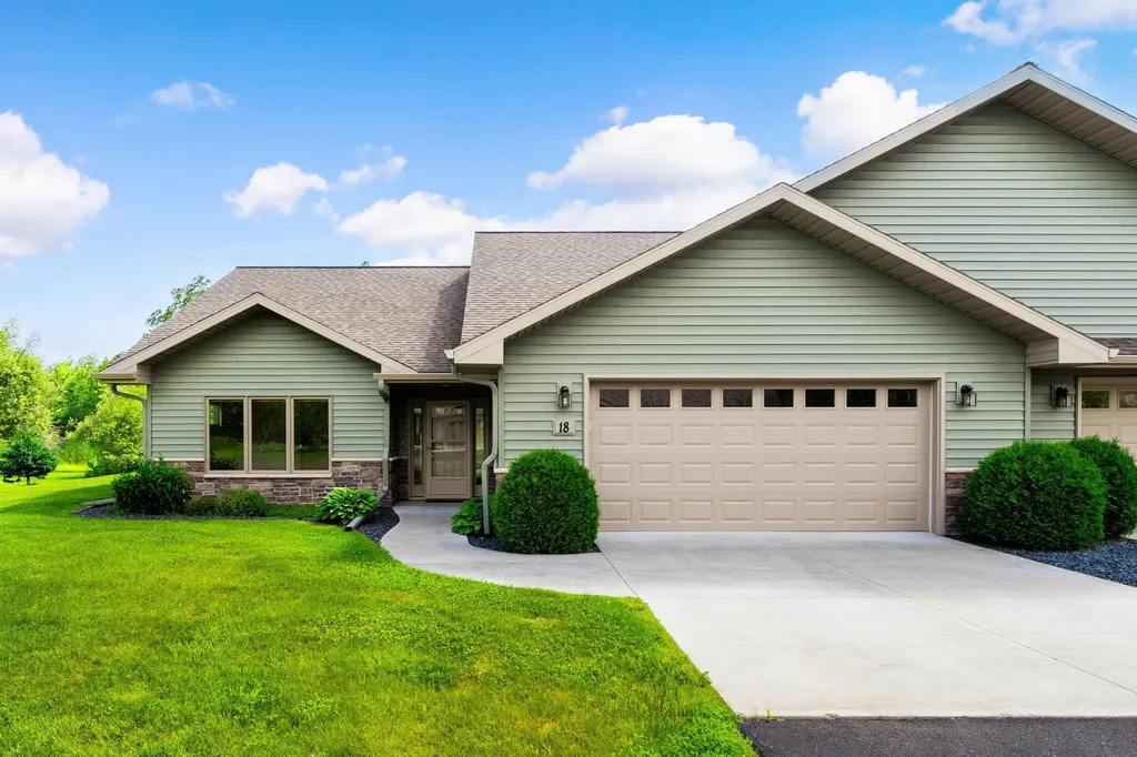 18 Amber Lane Esko MN 55733