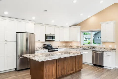 18 Amber Lane Esko MN 55733