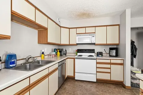 2417 Vermilion Road Duluth MN 55803