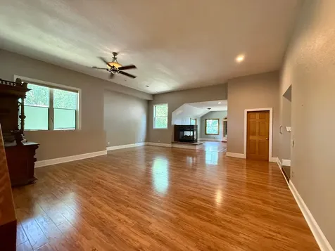1907 S Shore Drive Albert Lea MN 56007