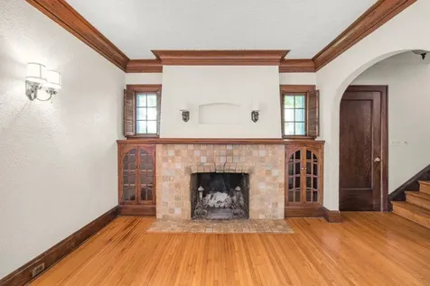 2657 Zenith Avenue N Robbinsdale MN 55422