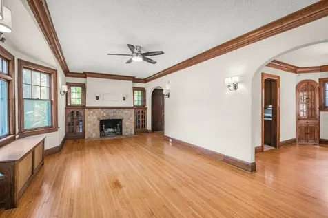 2657 Zenith Avenue N Robbinsdale MN 55422