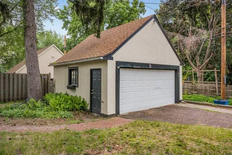 2657 Zenith Avenue N Robbinsdale MN 55422