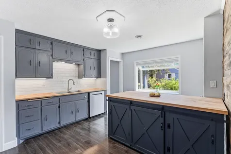 9632 Pleasant Avenue S Bloomington MN 55420