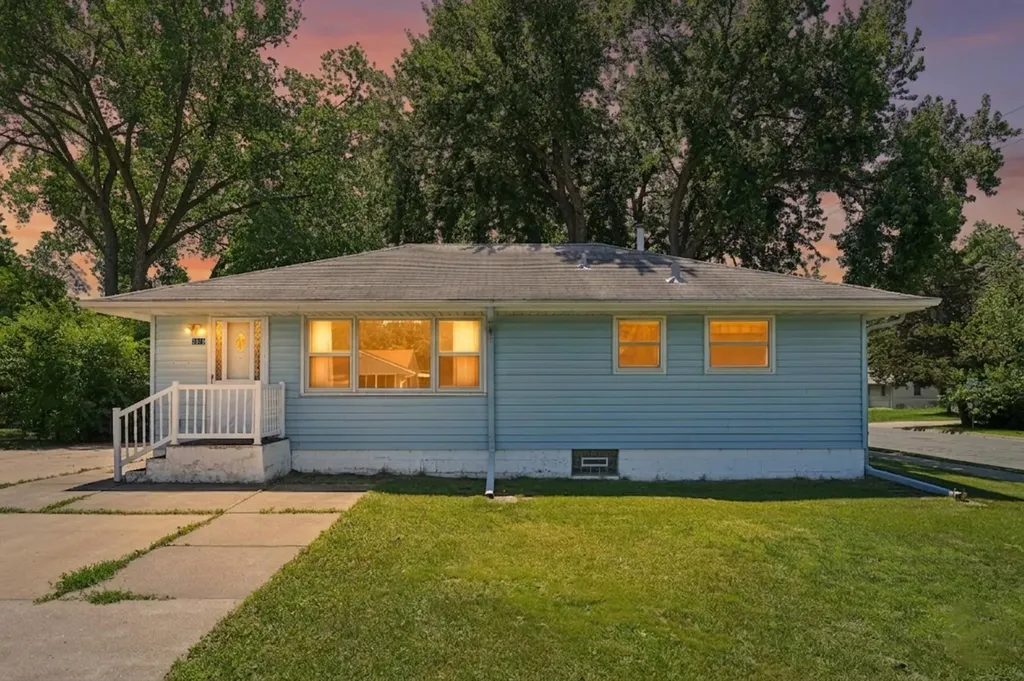 3919 Bass Lake Road Brooklyn Center MN 55429