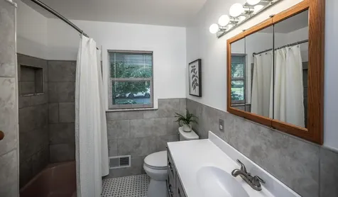 5409 Miracle Lane Minnetonka MN 55345