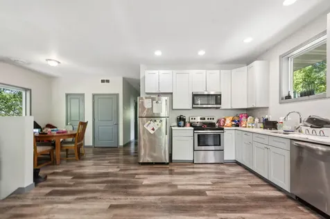 211 Belvidere Street E Saint Paul MN 55107