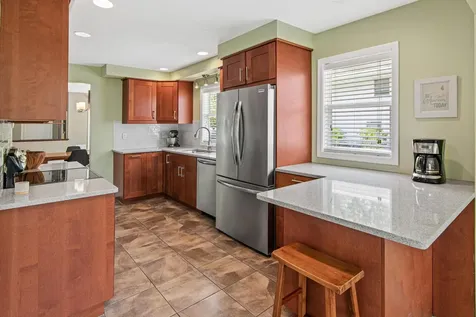 1374 Eldridge Avenue W Roseville MN 55113