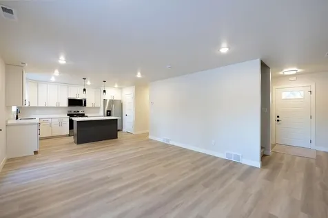 323 3rd Street Mapleton ND 58059