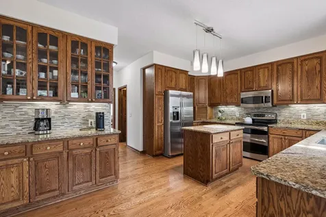 4299 Westchester Circle Eagan MN 55123
