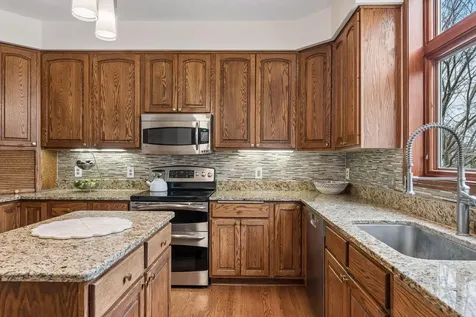 4299 Westchester Circle Eagan MN 55123