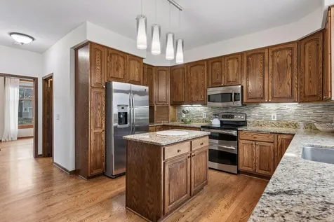 4299 Westchester Circle Eagan MN 55123