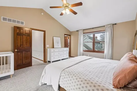 4299 Westchester Circle Eagan MN 55123