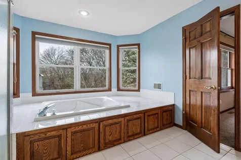 4299 Westchester Circle Eagan MN 55123