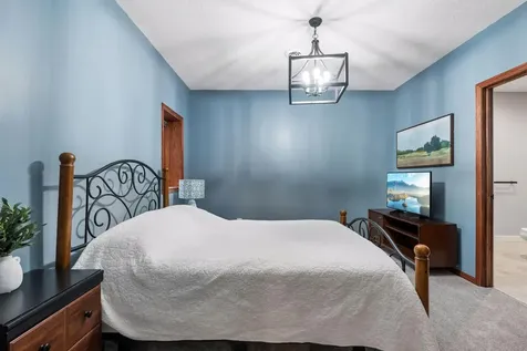4299 Westchester Circle Eagan MN 55123