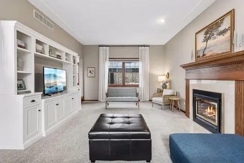 4299 Westchester Circle Eagan MN 55123
